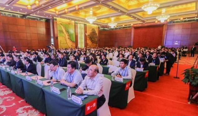 榆陽區(qū)煤炭公司應(yīng)邀參加2018中國榆林煤炭、蘭炭暨能化裝備簽約訂貨會